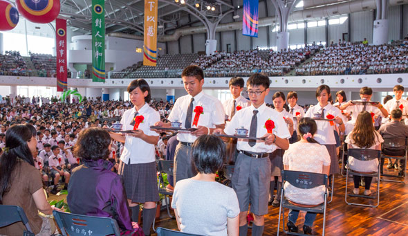 一百零四学年度普台联合毕业典礼