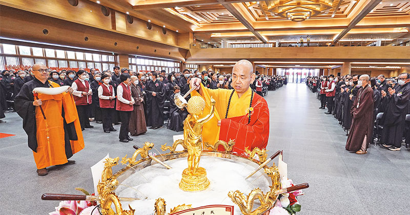 中台禪寺慶祝三○五二年佛誕浴佛法會暨夏安居報恩藥師法會